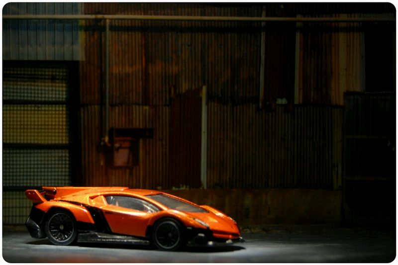 Lambo in HoK Cinder Red